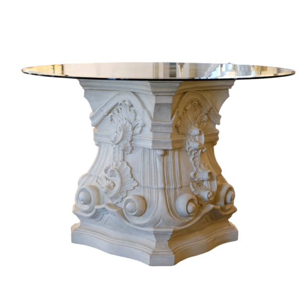 Round dining table