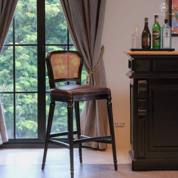 Stool bar