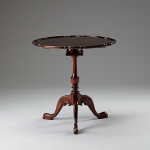 Tripod pie-crust table