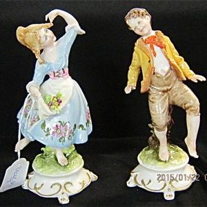 Italian dancing figures G4