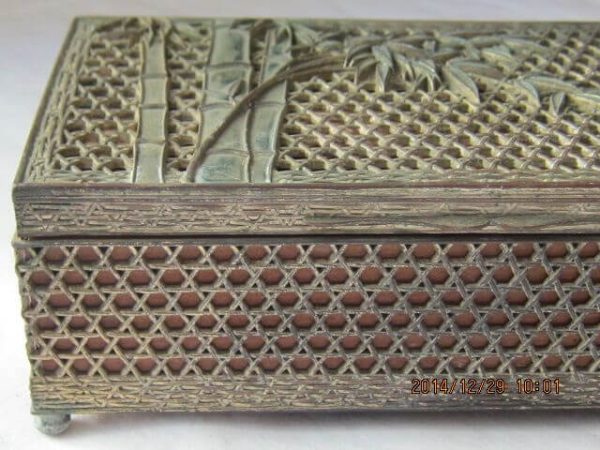 BRASS & WOODEN TRINKET BOX F14