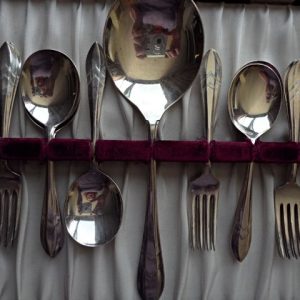 Rogers serving/teatime cutlery