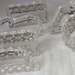 6 CRYSTAL NAPKIN RINGS.