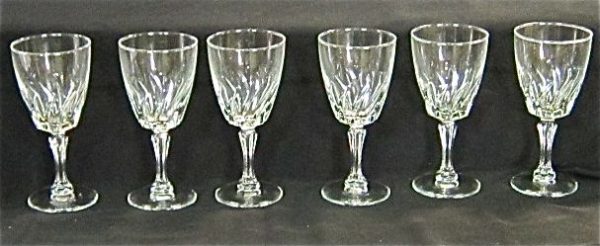 6 White Wine glasses